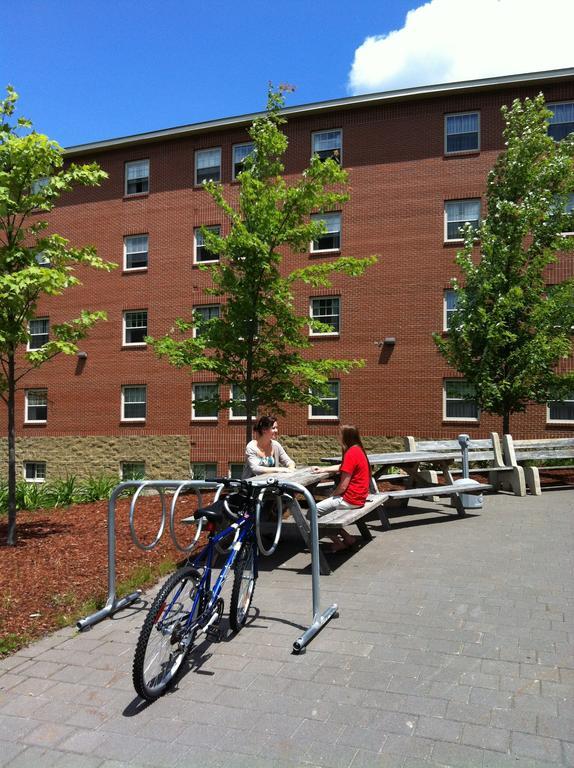 Unb Fredericton Accommodations Eksteriør bilde
