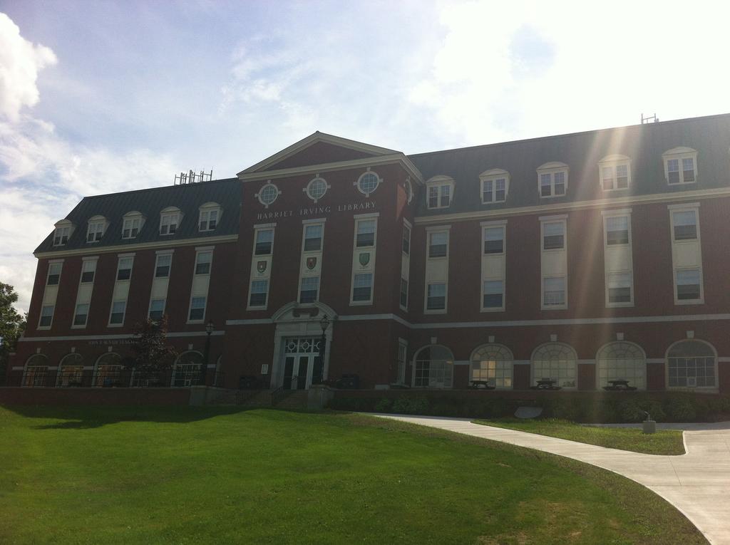 Unb Fredericton Accommodations Eksteriør bilde