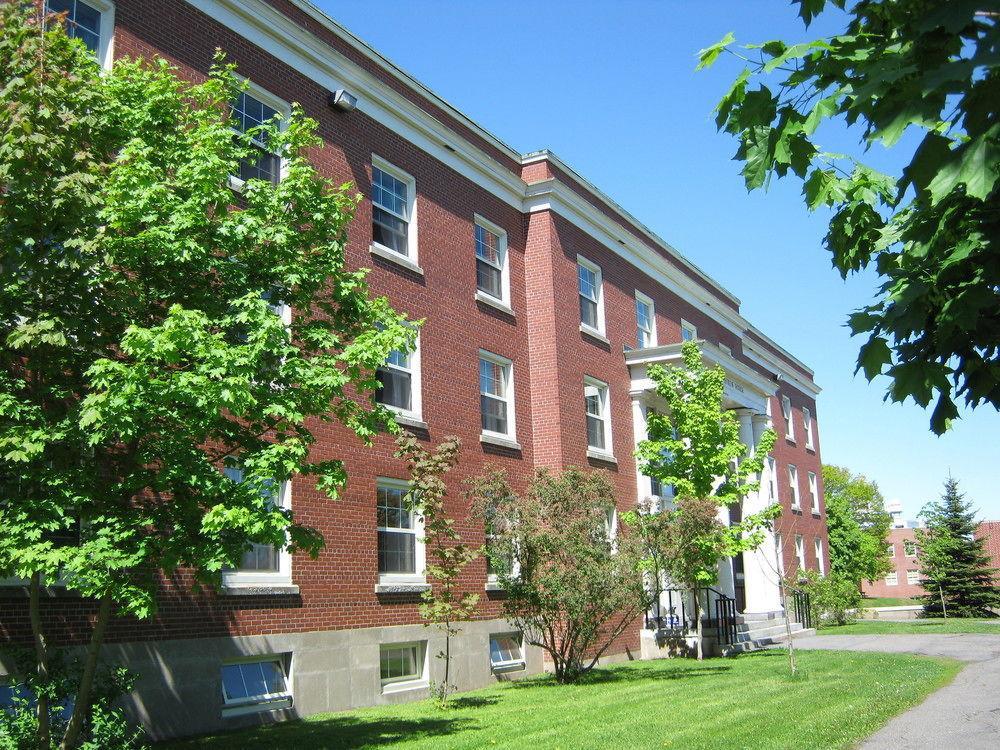 Unb Fredericton Accommodations Eksteriør bilde