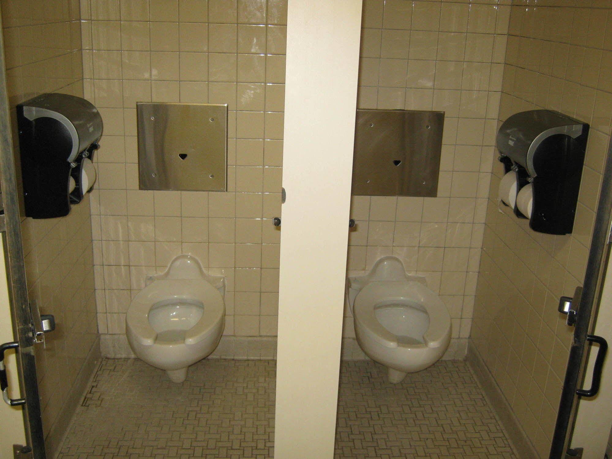 Unb Fredericton Accommodations Eksteriør bilde